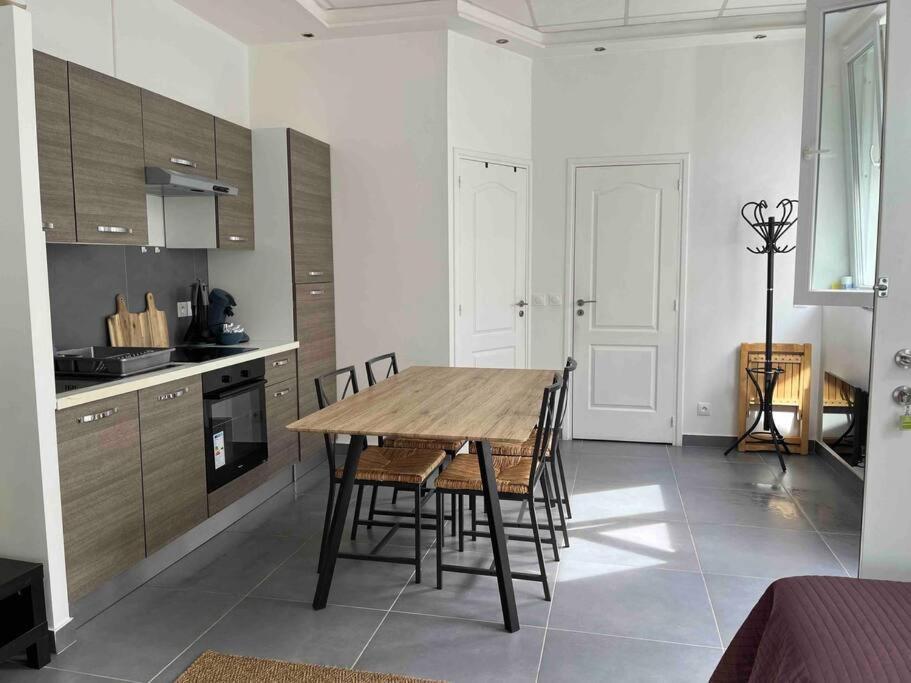 Ferienwohnung Le Luxembourg Villeurbanne Exterior foto
